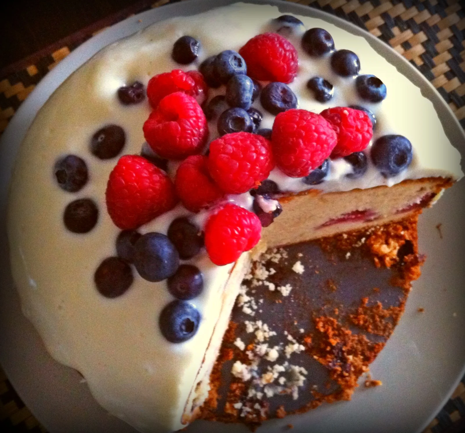 Mixed berries and sour cream cake
