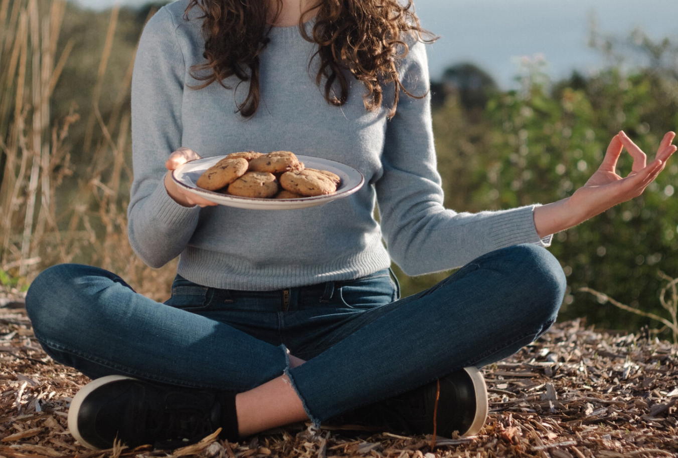 EP 43 :: MAKE FRIENDS WITH FOOD {WITH SADIE RADINSKY}