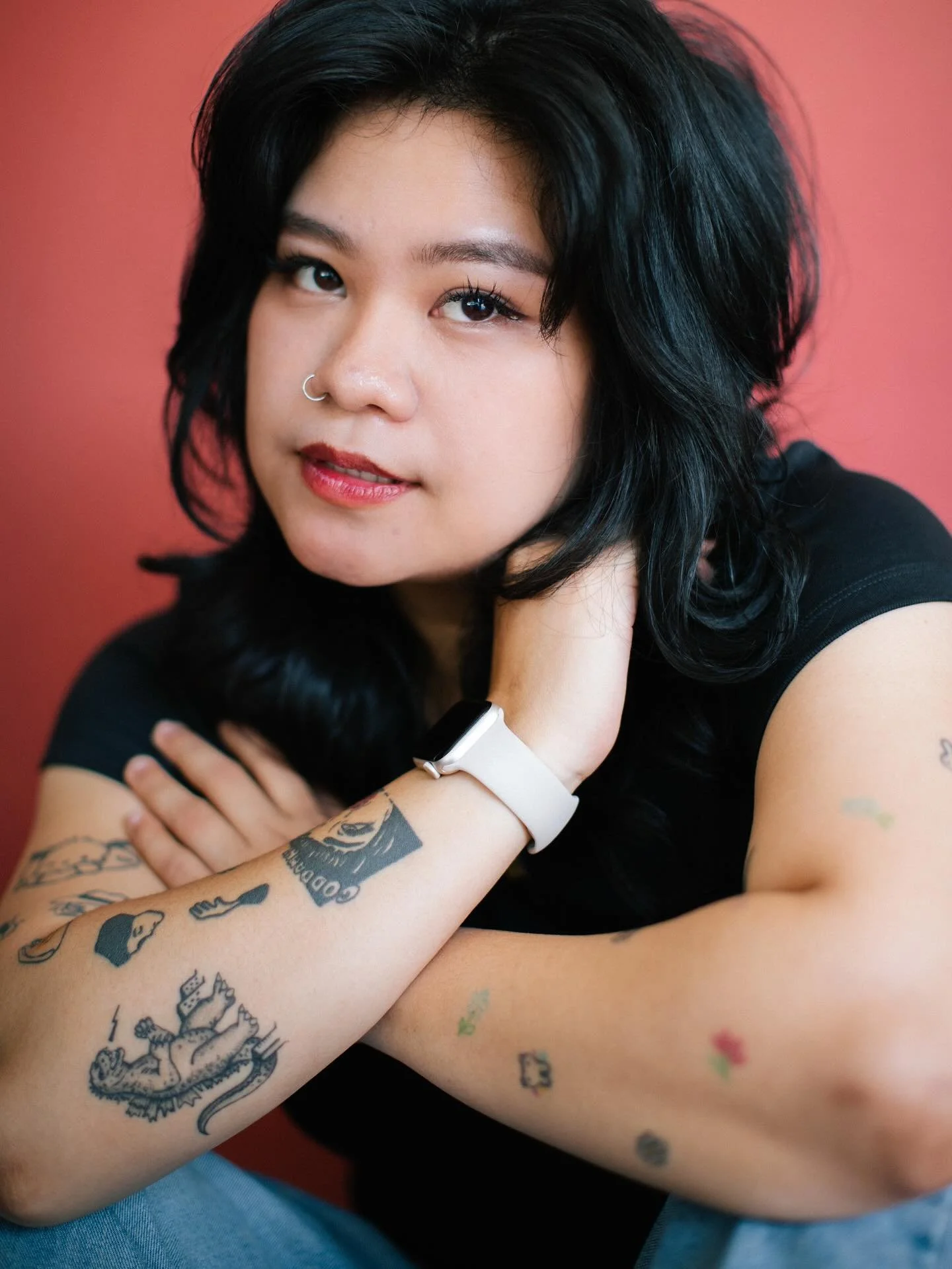 DELAINE ✨ Writer. Content Strategist. Human doodle pad (her words, not mine).

She came to me wanting something a little different. Portraits that didn&rsquo;t feel stiff or overly polished, but more like her&mdash;fun, curious, creative. Something t