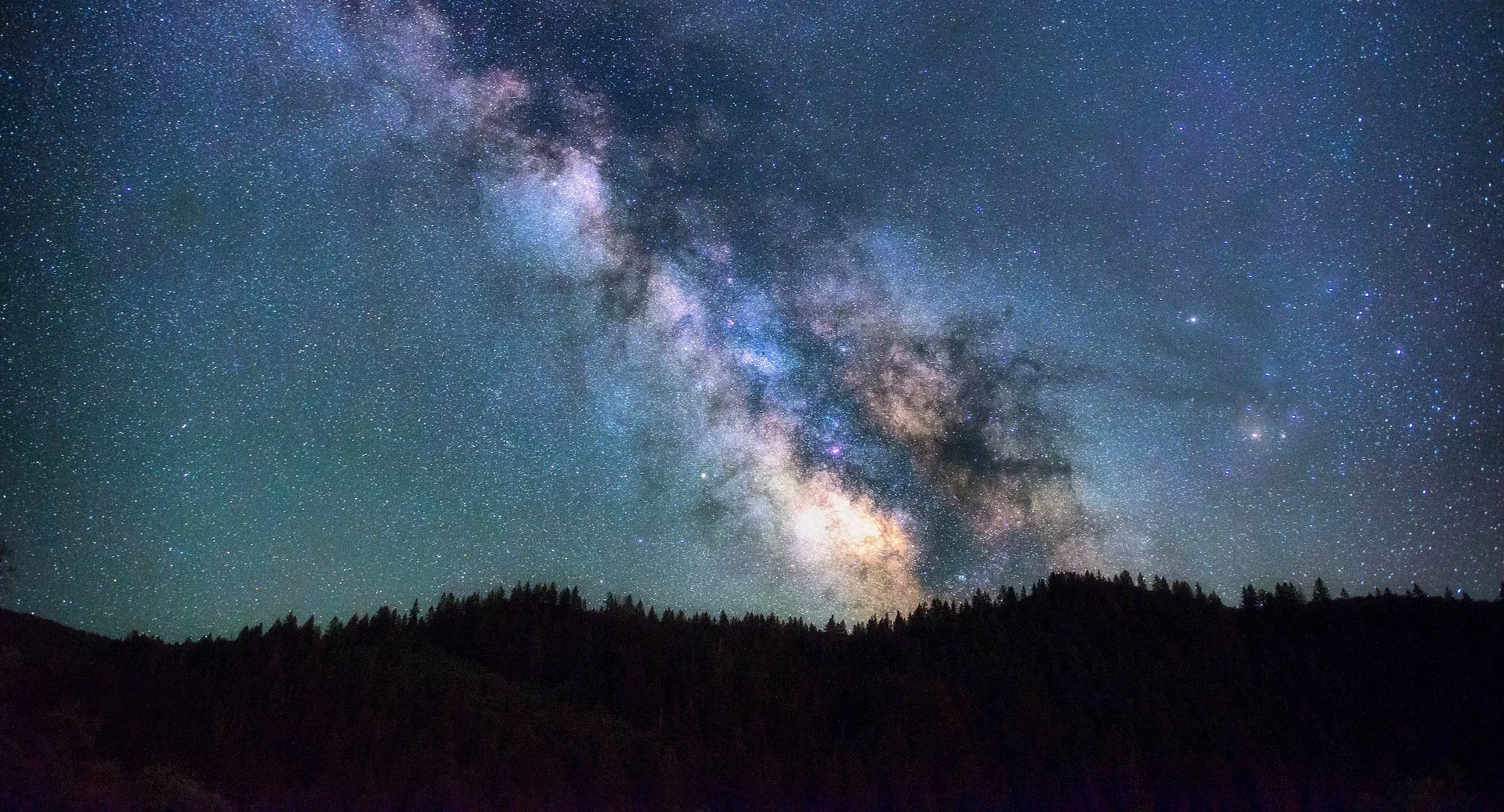 astronomy-1866822_1920.jpg