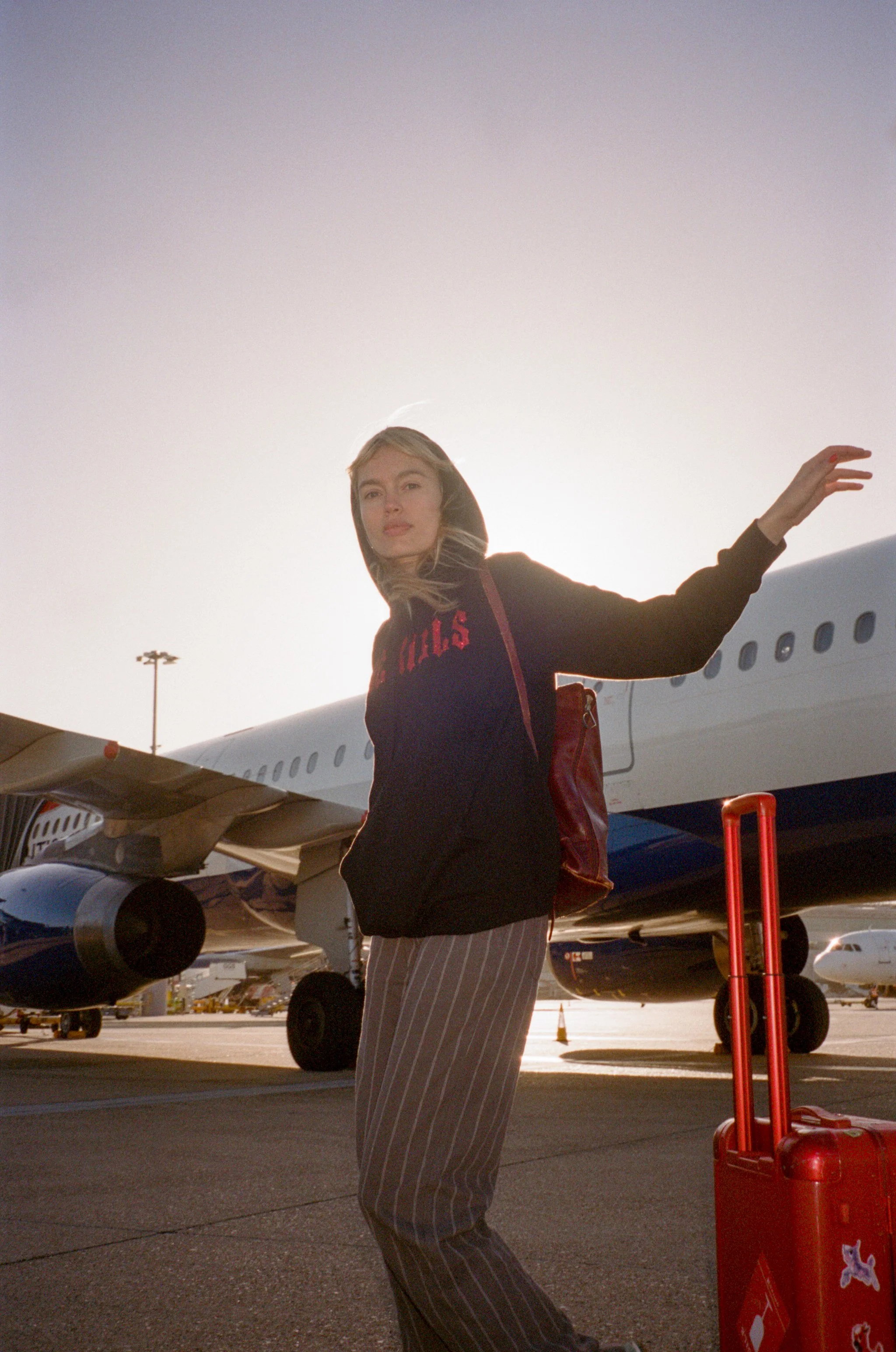 69571-2-0009.jpg