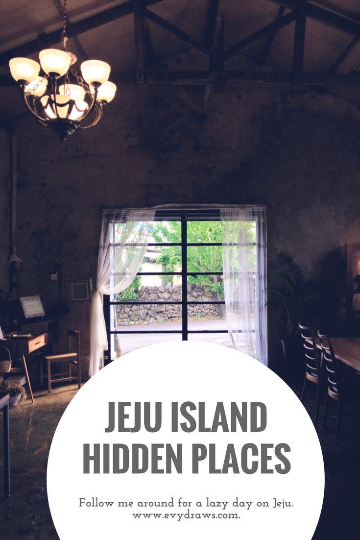Jeju Island Travel Guide: Hidden Places Follow me around South Korea as I discover beautiful nature, breathtaking landscapes, and cute cafes. With my sketchbook in tow, I hope to show my love for Jejudo in sketches and the occasional illustration.