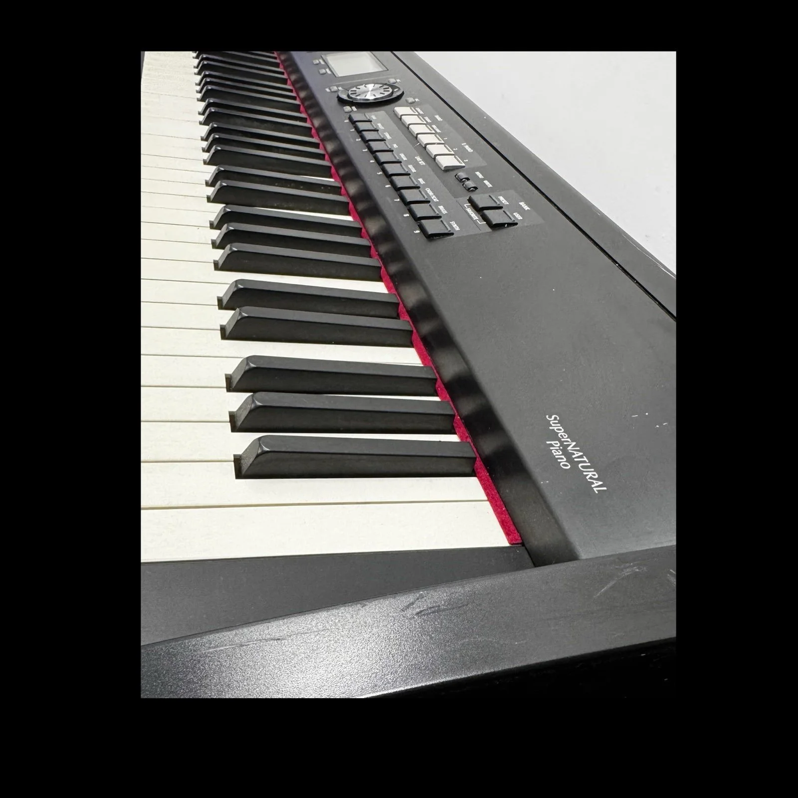 Roland RD-700NX Pic.2.jpg