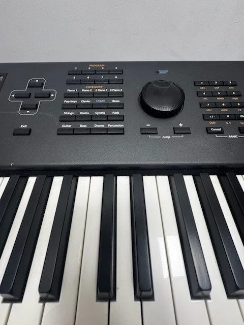 Kurzweil PC3K8 - FESI Preowned Pic.7.jpg