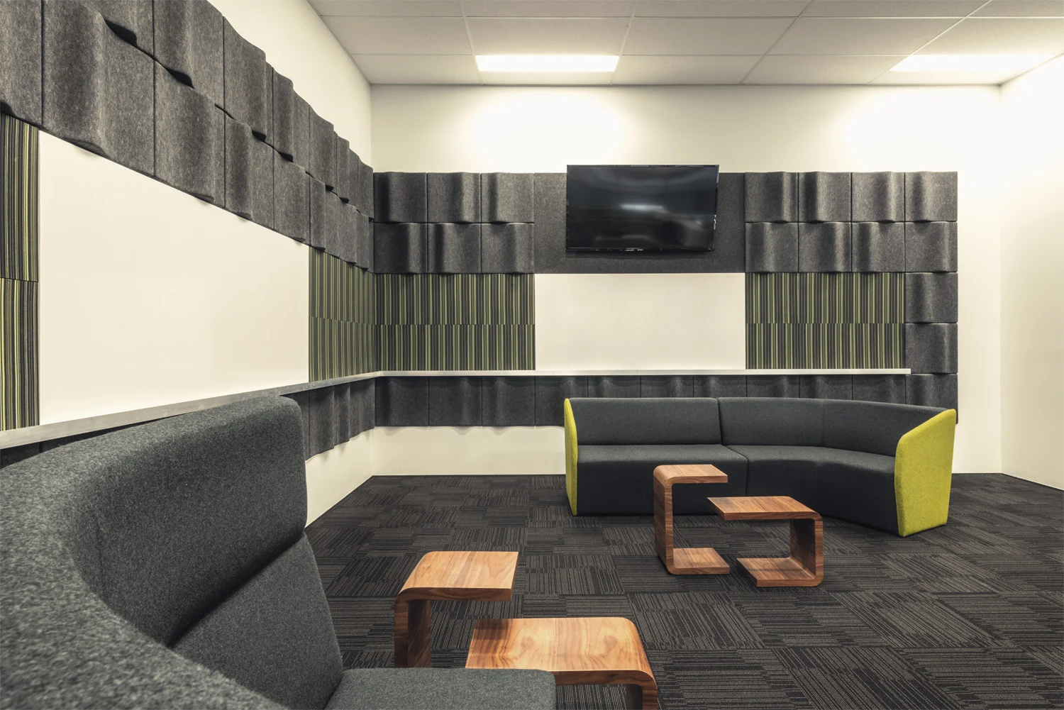 DebtWorksLOW_0002_Layer 16.jpg