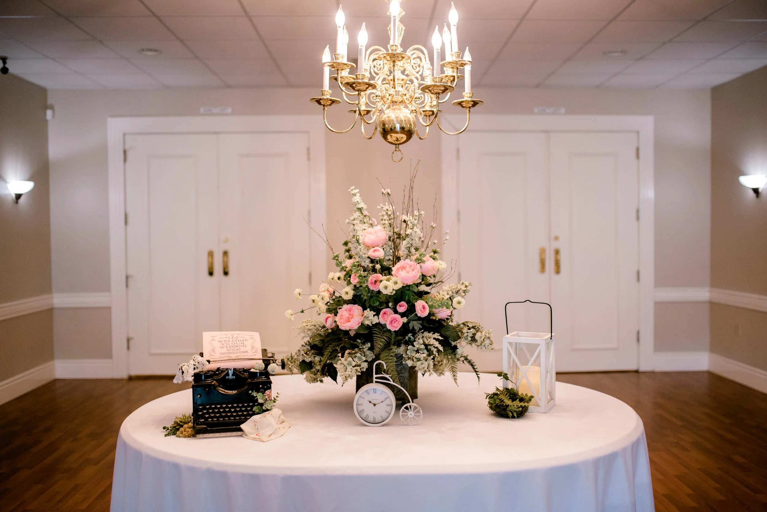 best-lexington-kentucky-wedding-photographer-church