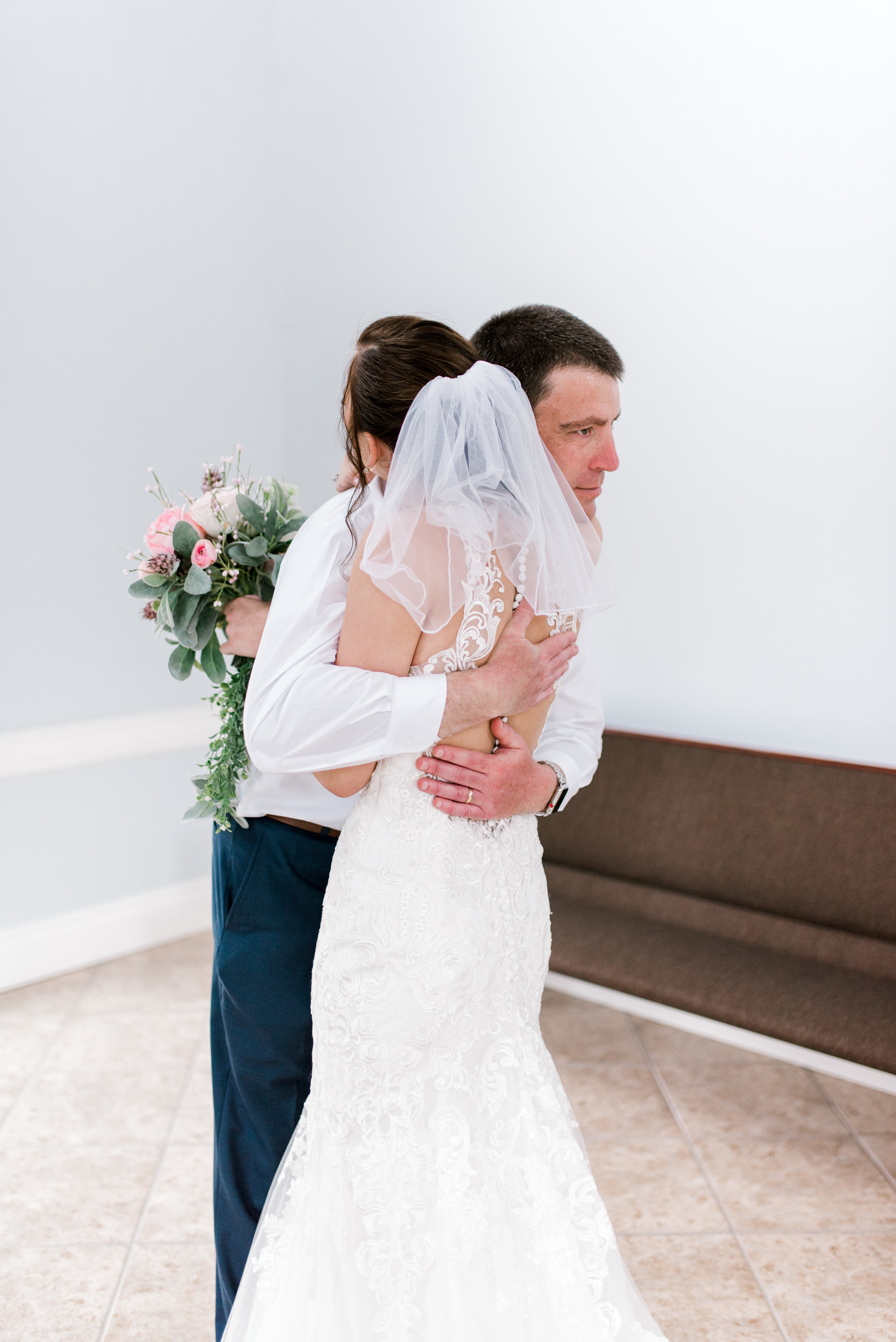 wedding-photographer-first-look-lexington