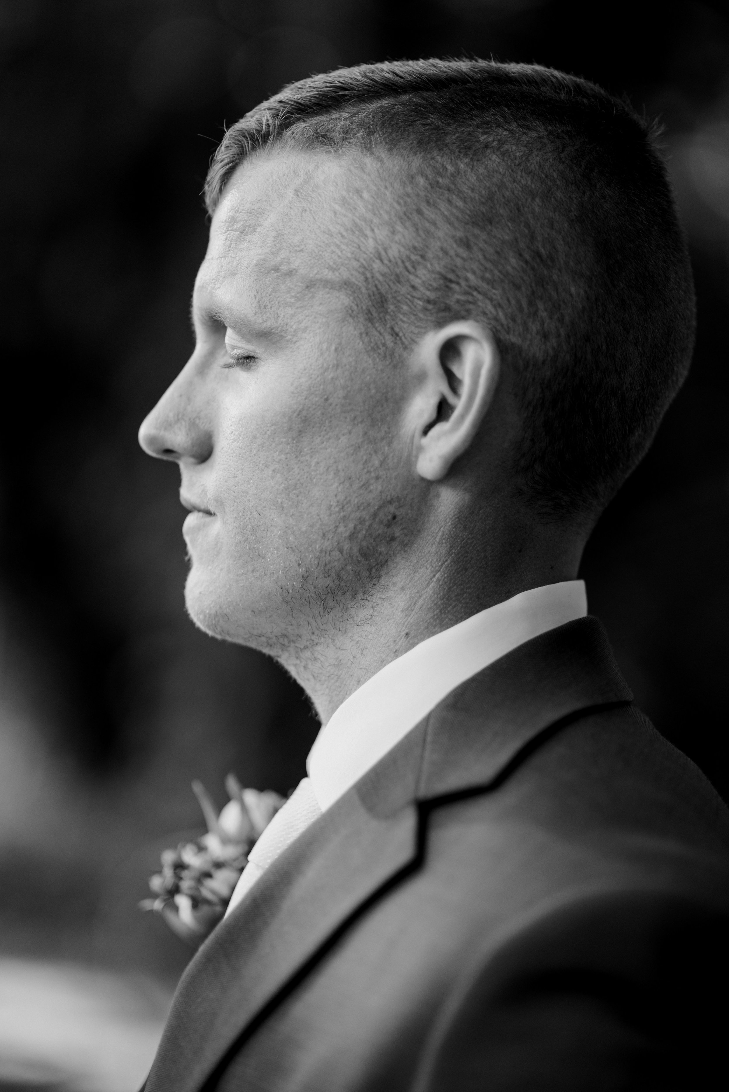 wedding-photographer-lexington-groom-portrait