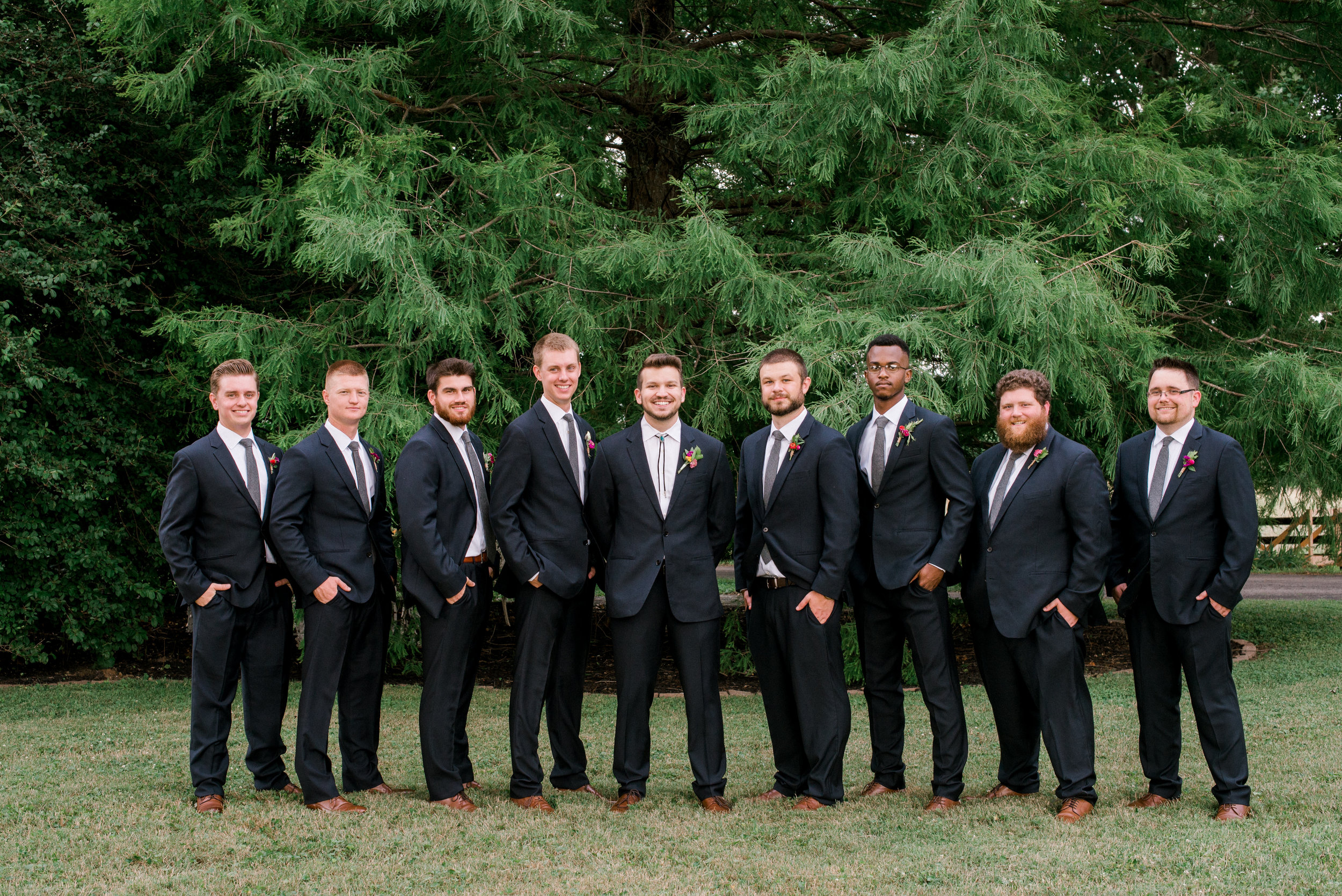 lexington-kentucky-wedding-photographer-groomsmen-photo