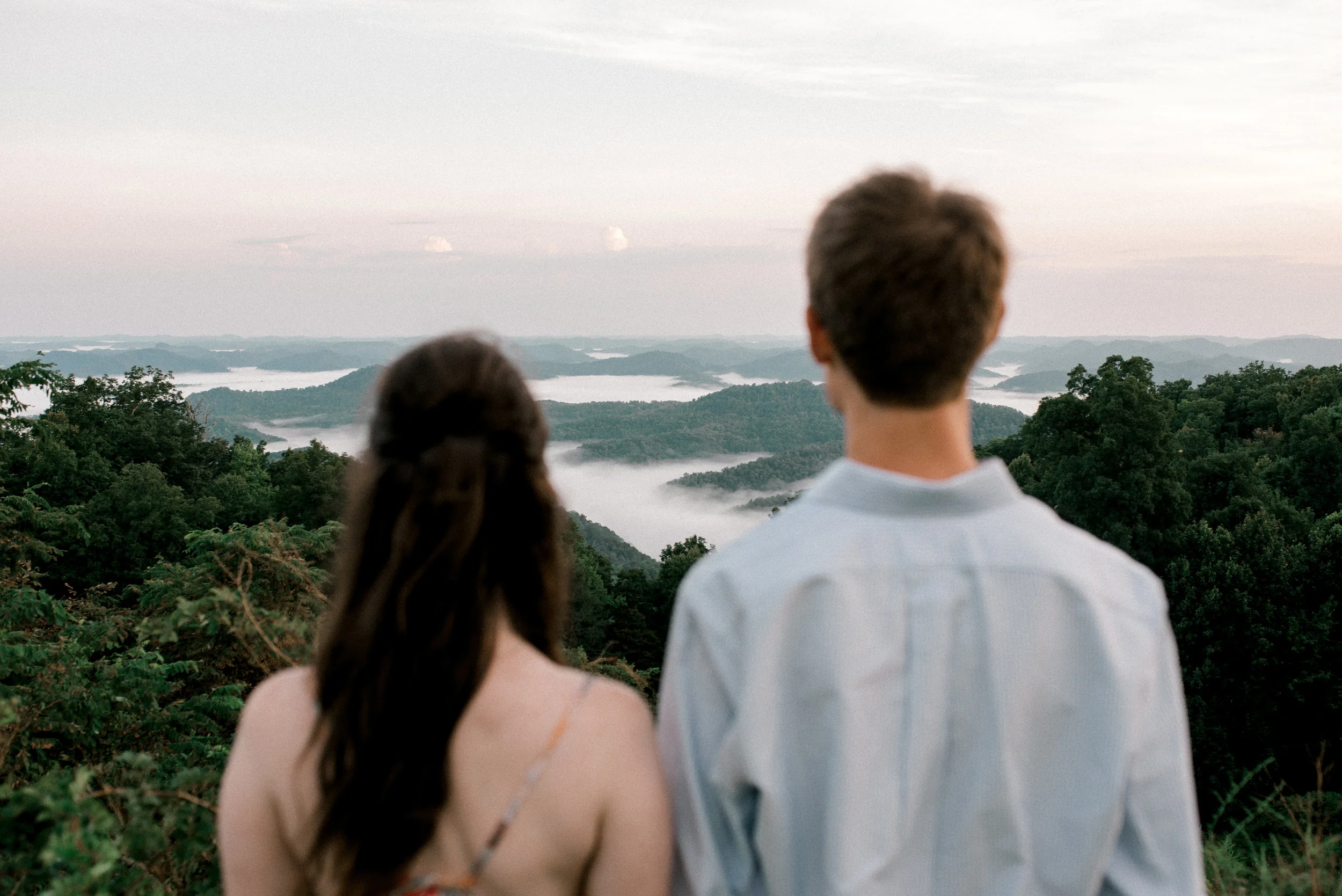 pine-mountain-sunrise-engagement-session