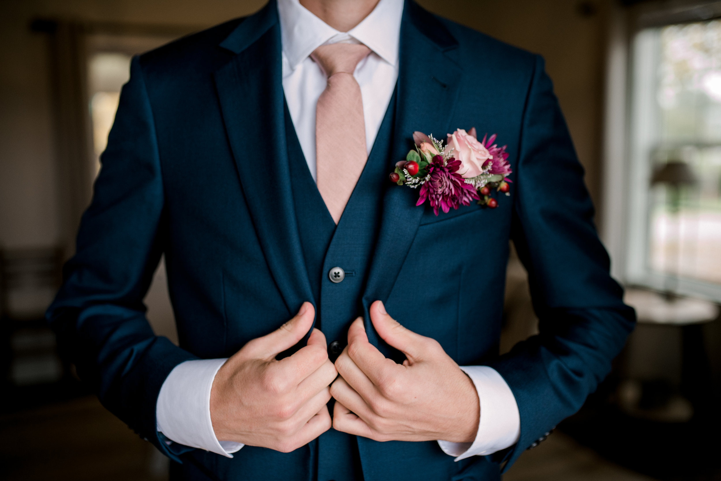 lexington-wedding-photographer-groom