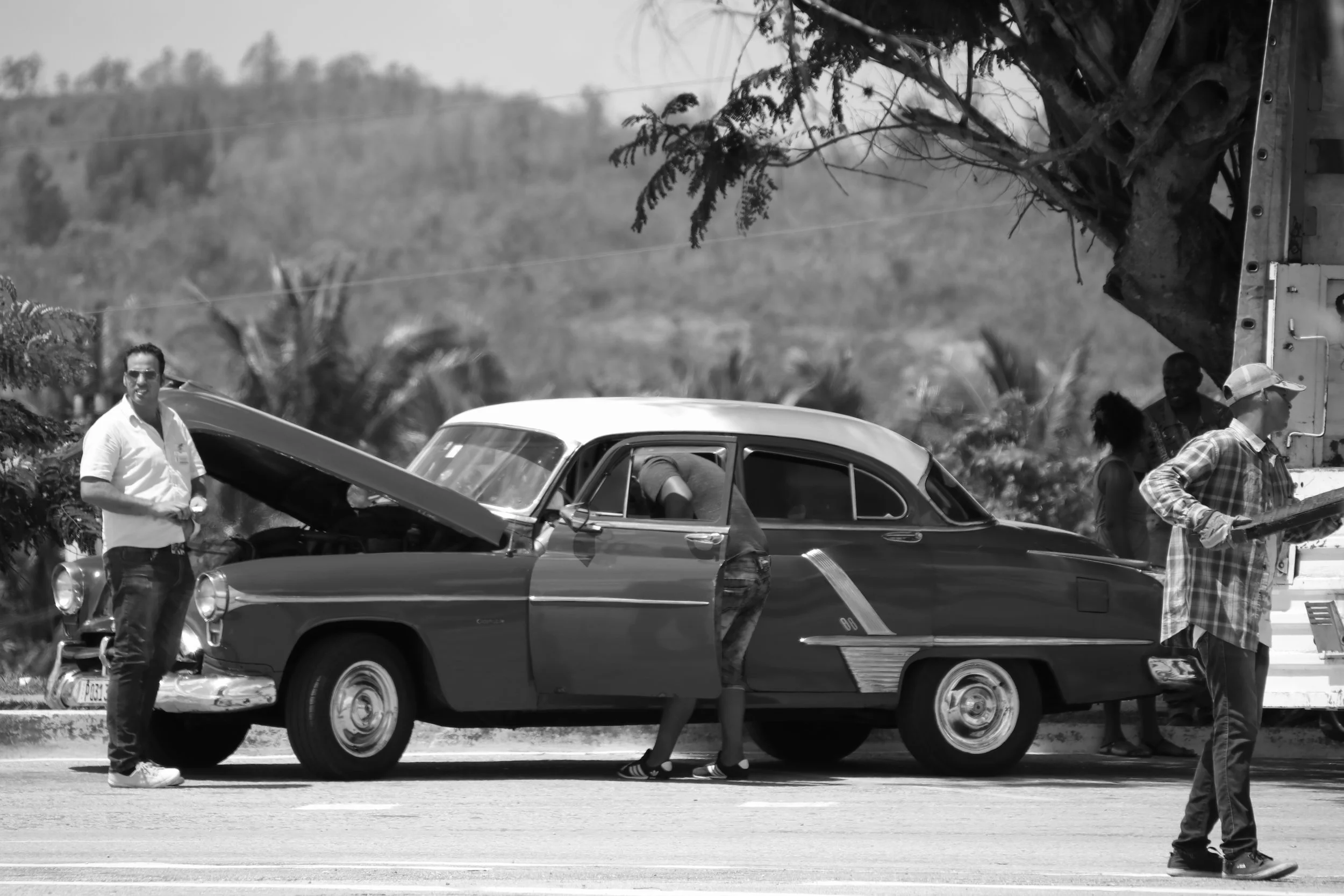 _MG_2547 red car trouble (2).jpg