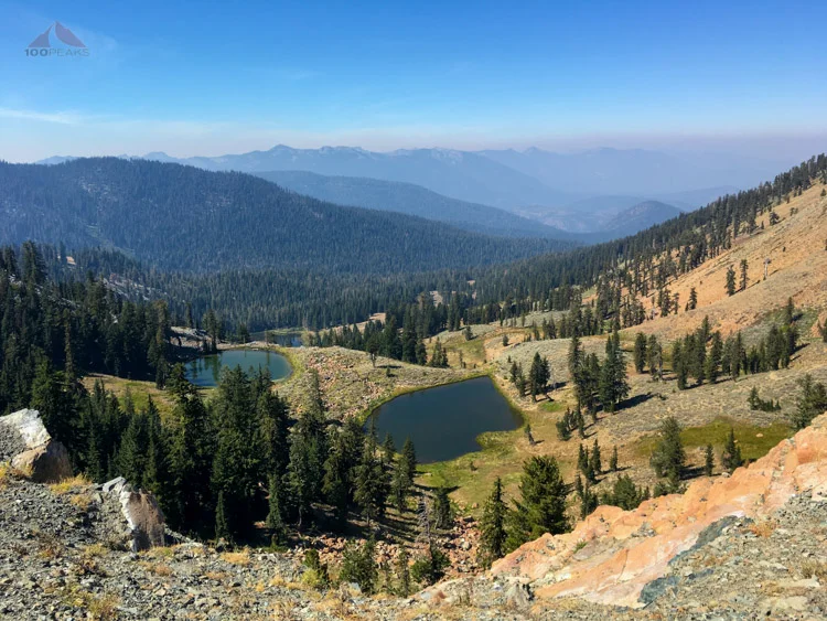 Looking down into the Middle Boulder Lake drainage from the PCT