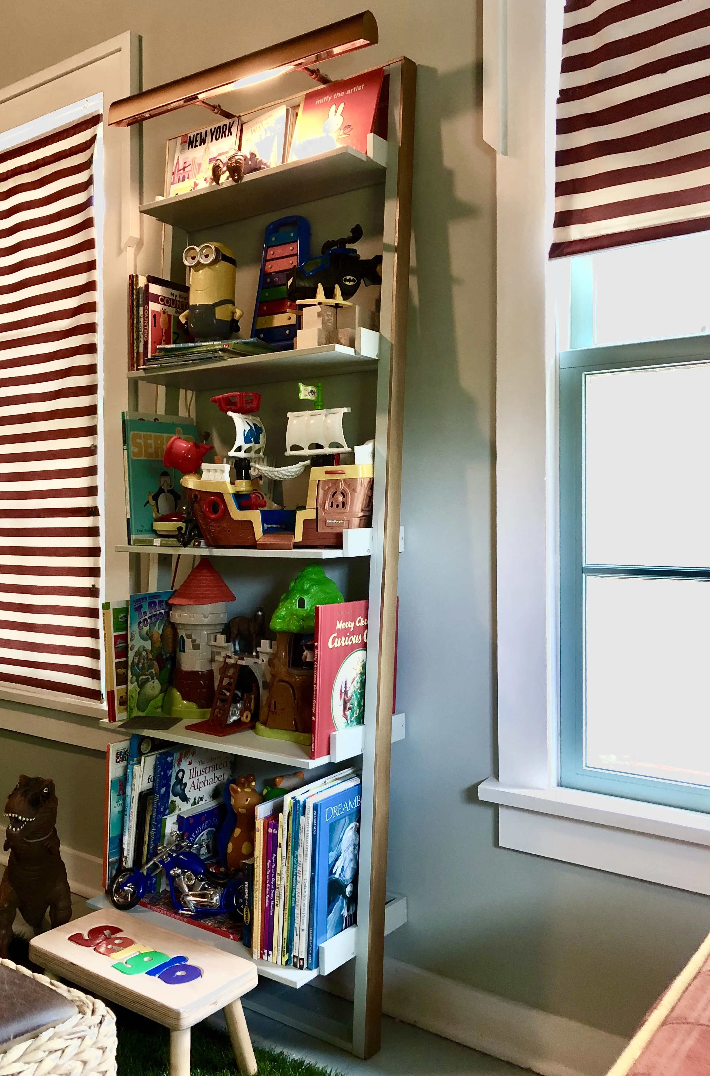 bookcase.jpg
