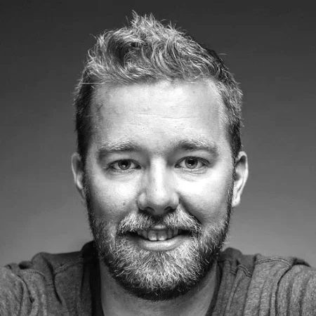 nate bagley headshot.jpg