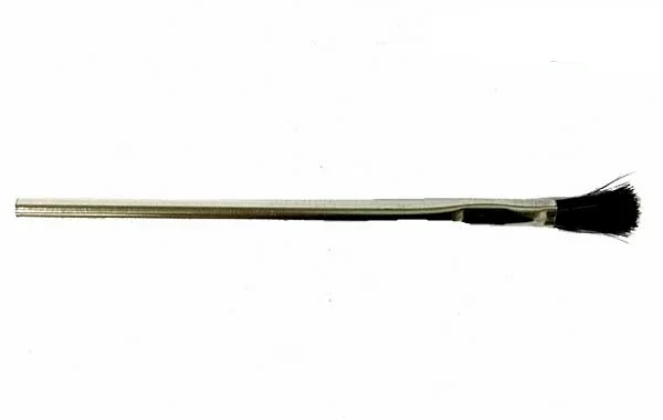 SFB-506 Flux Brush 1/4"(6mm) brush width × 6"(150mm) brush length. For use with any chemicals. Horsehair brush & metal handle.