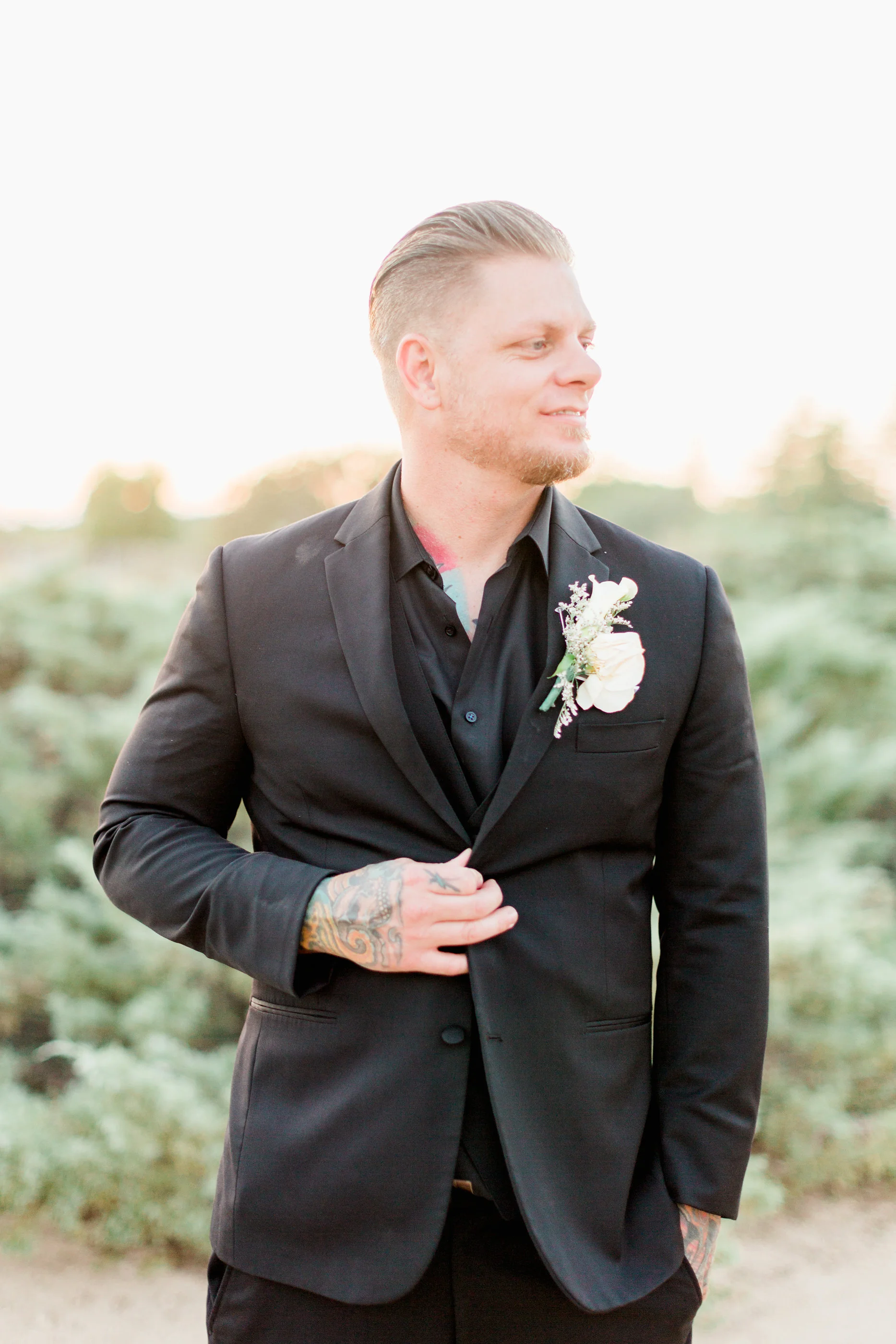 Lexi_Ian_Backyard_Wedding_Lancaster_California_Dessert (11).jpg
