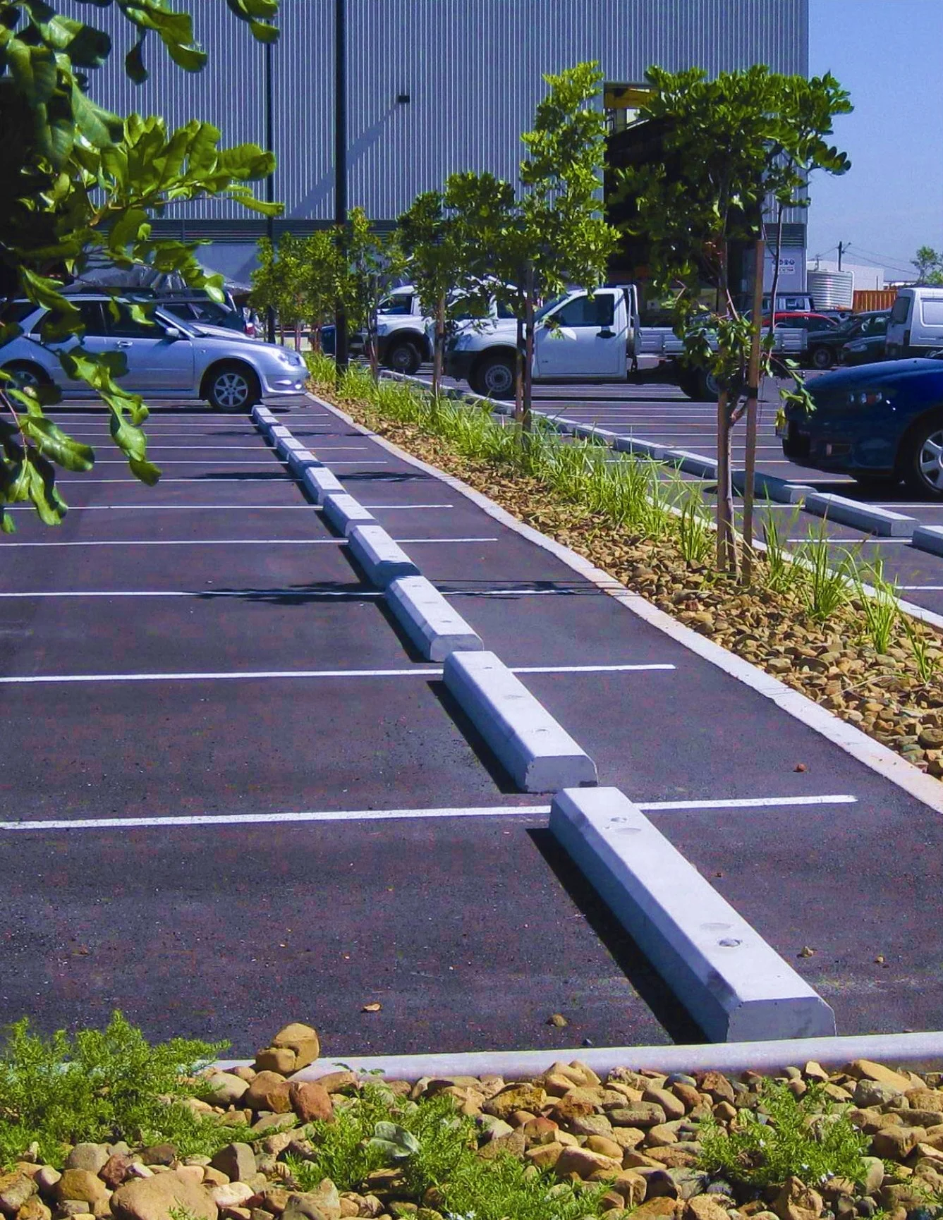 IND-006-Ludowici 03.jpg