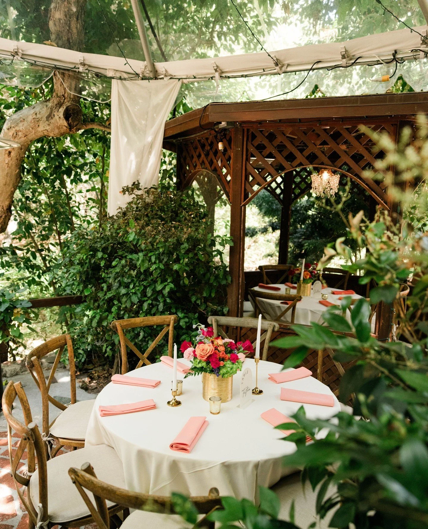 At the Inn, no two tables feel quite the same.⁠
⁠
Around every corner, tucked beneath the trees, beside the creek, hidden inside cozy little nooks, there&rsquo;s always a different view waiting to be discovered.⁠
⁠
Because sometimes where you sit bec