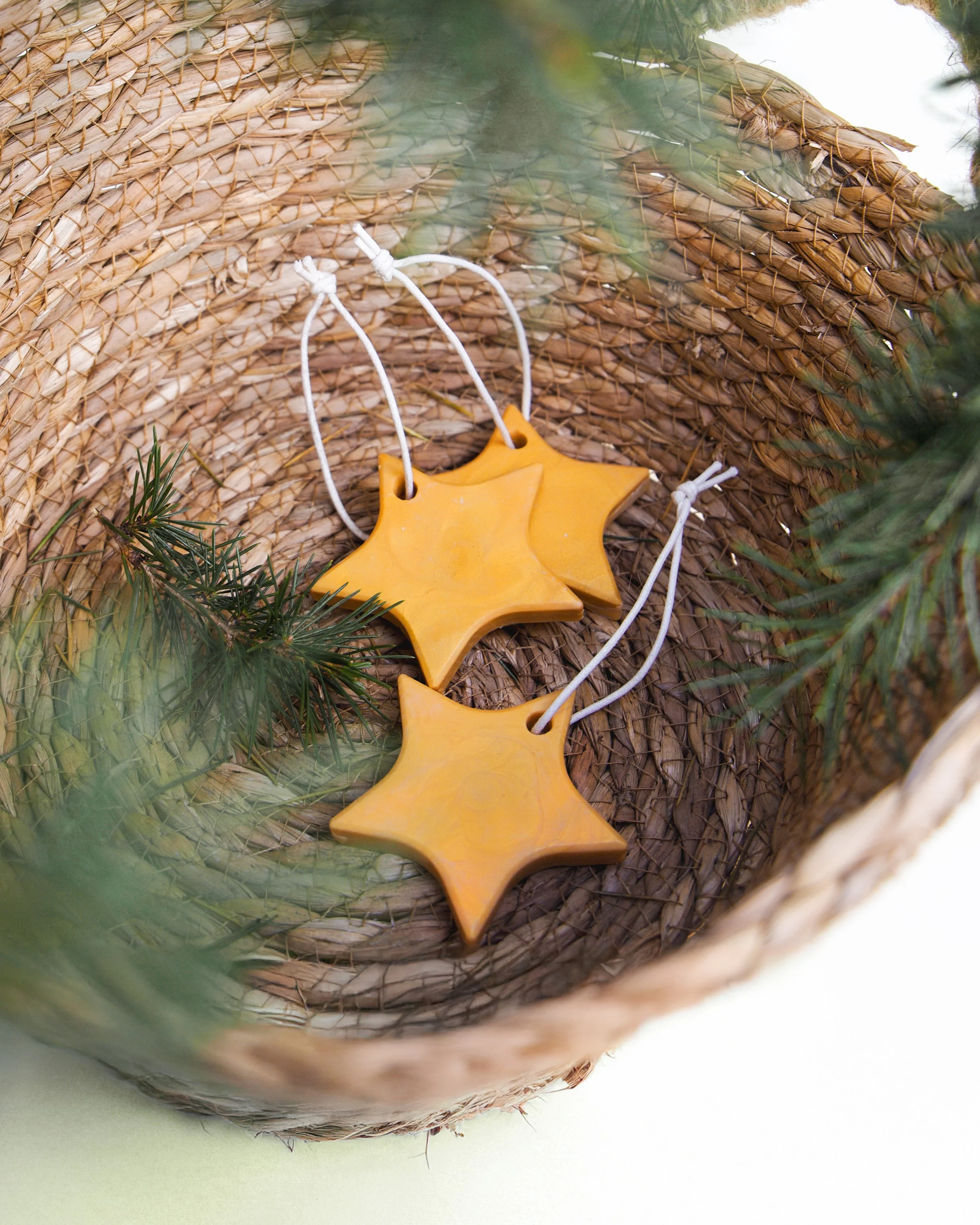 Warm-Spice-Ornaments-LIFESTYLE1.jpg