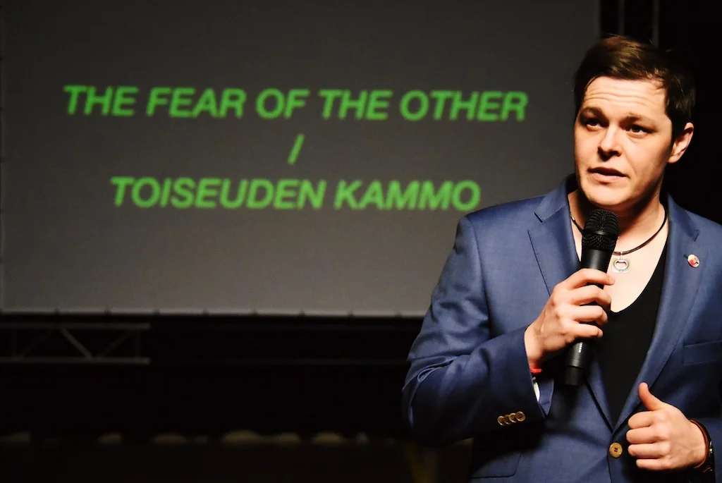 Photos from Transformations and from videos included in it. Photographers: Hannamari Johansson, Jarmo Kiuru and Teemu Mäki. Lähde: http://www.teemumaki.com/theater-transformations.html