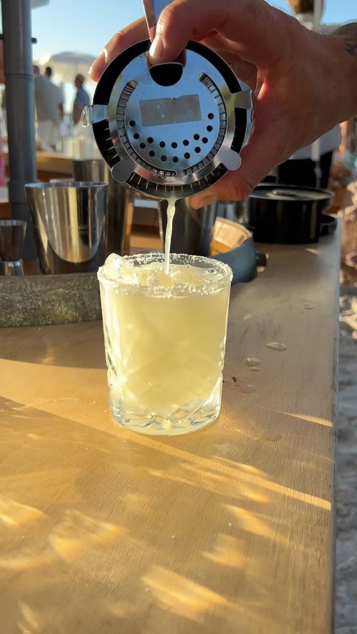 the-hive-hive-caravan-bar
