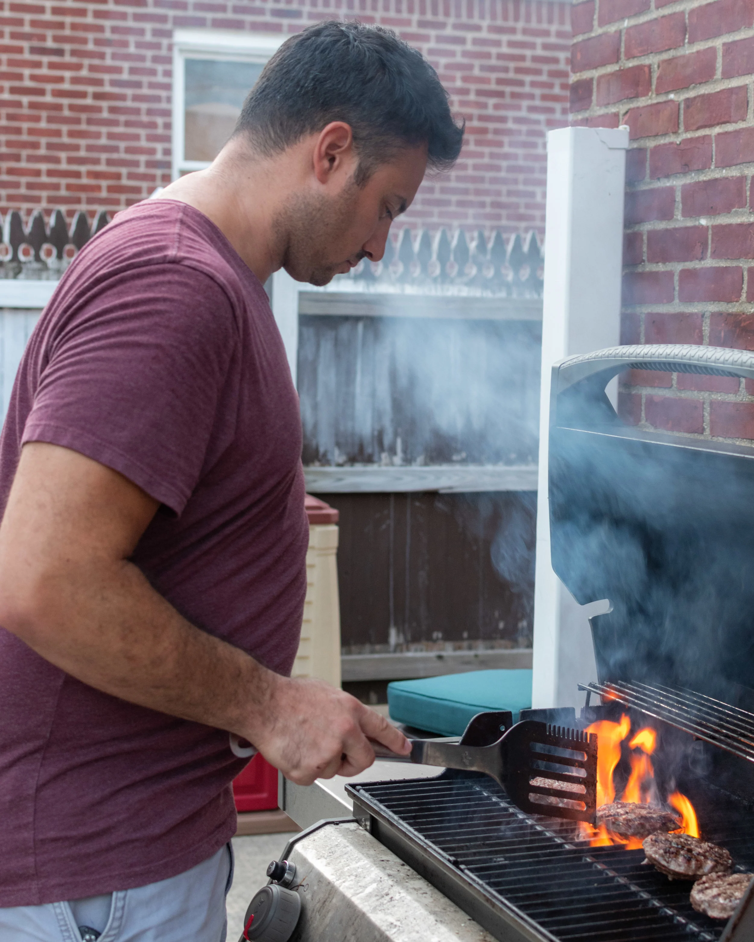 flipping_burgers.jpg