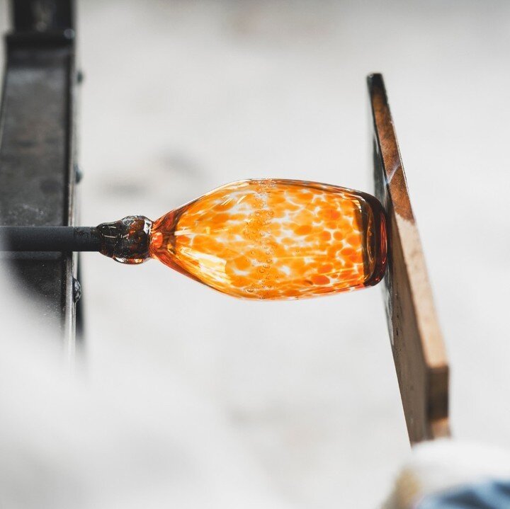 Have you completed Glassblowing 1 and want to continue developing your skills? We are registering for Glassblowing 2, February 4-March 10, 2024 Saturday 10am-1pm. ⁠
⁠
Registration link in bio!⁠
⁠
In this course participants refine their cup making sk