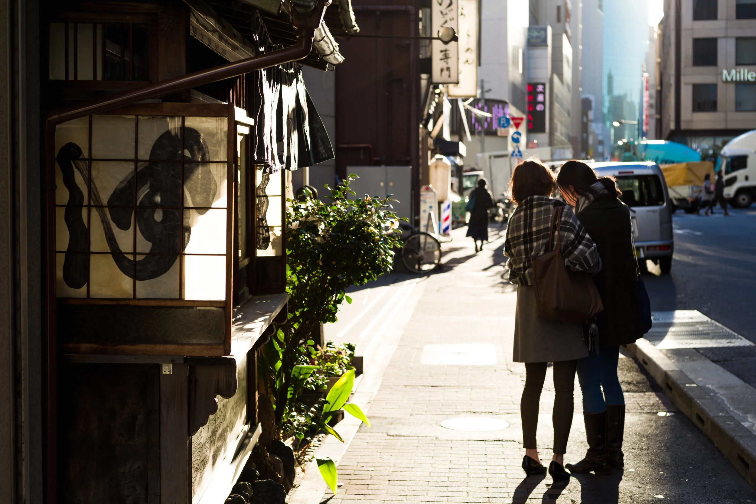 Sharing in Ginza.jpg