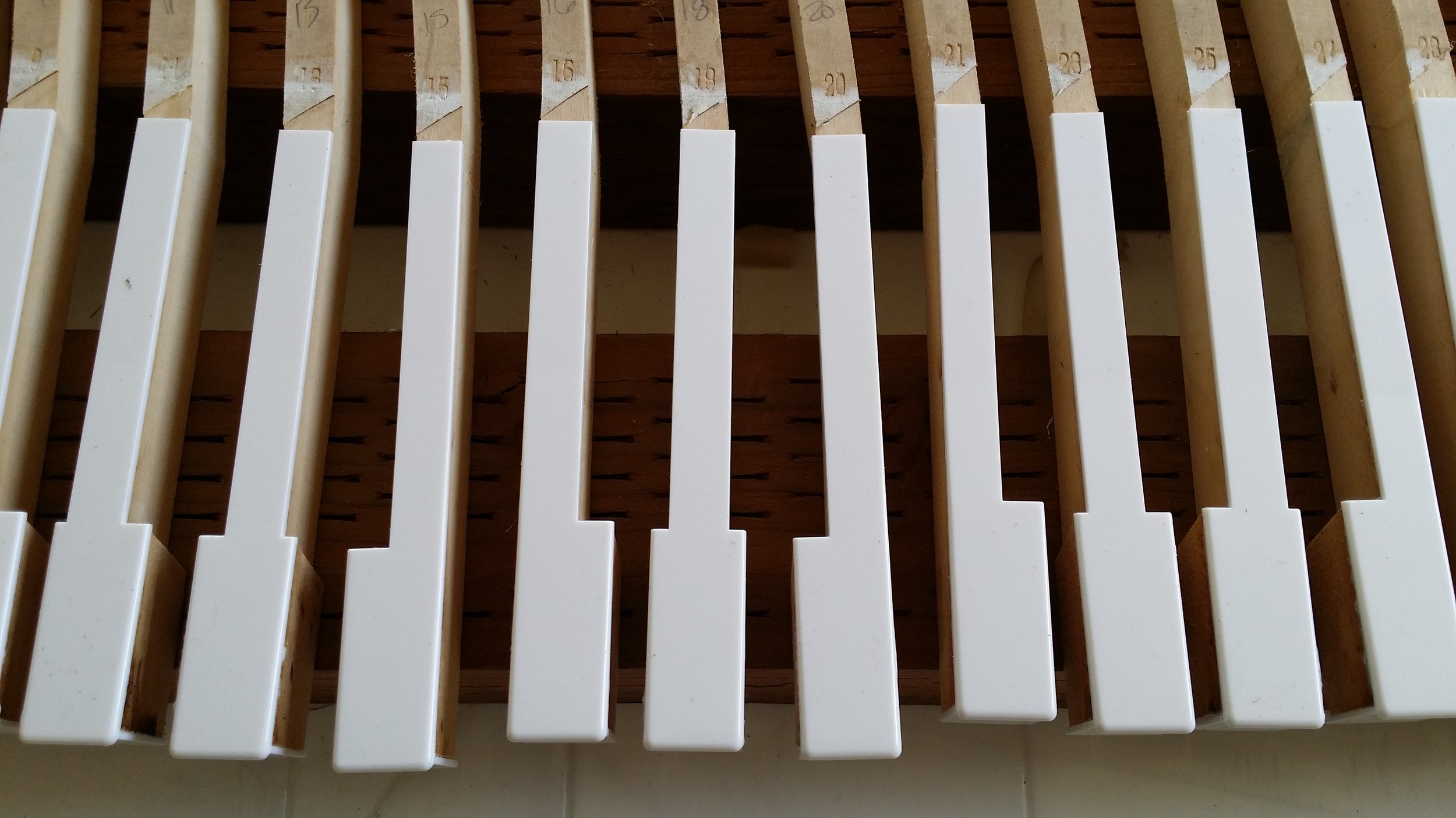 Piano Keytops Replacement Set - 52 White Gloss Keys For 88-Note Piano Keyboard Repair