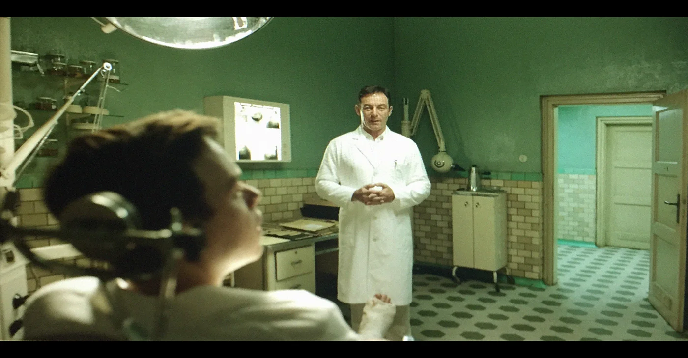 DENTIST_02_SMALLER.jpg