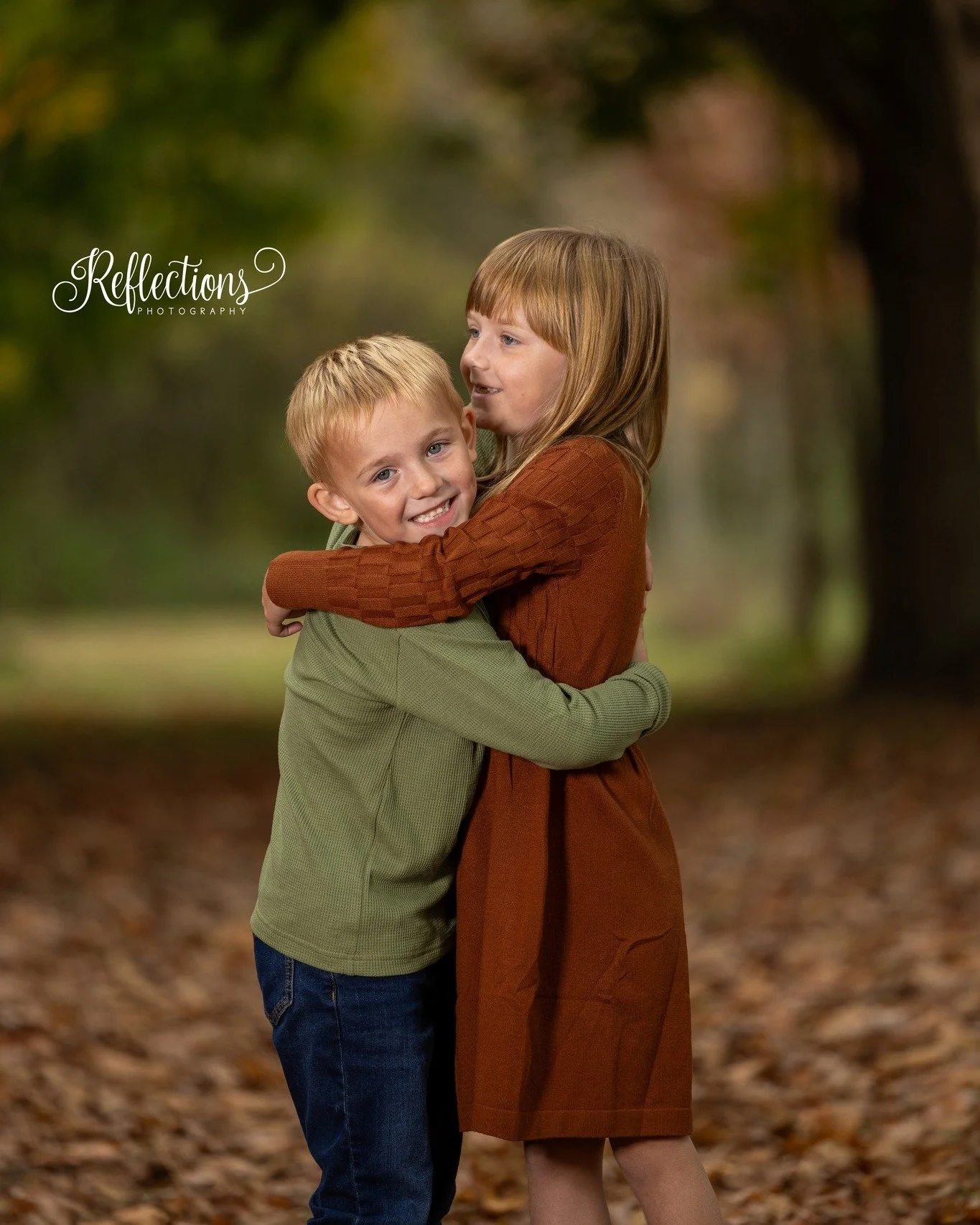 This is the moment when hugs turn into bear hugs but before the wrestling starts 🤼