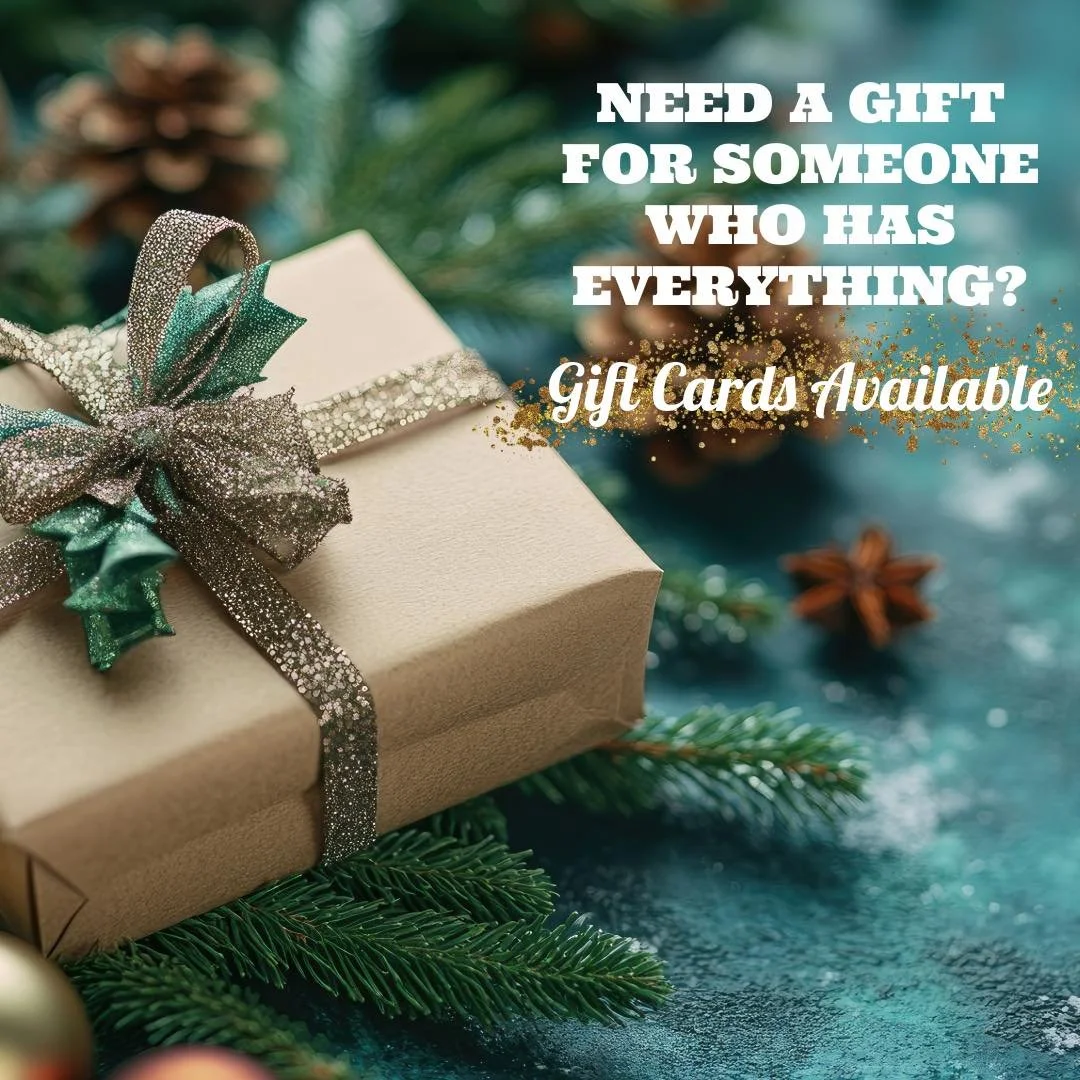 Struggling to find the perfect gift? A photo session gift card checks every box: personal, meaningful, and guaranteed to make them smile. 📸✨ #GiftJoy #PhotoGiftCard