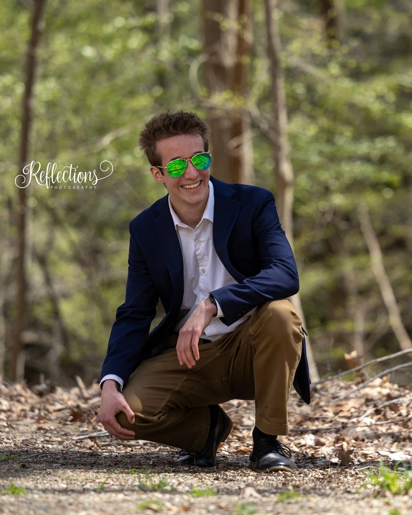 I am sure you couldn't tell just by looking at those glasses but Anthony is going to be studying to become a pilot once he graduates high school! 🛩
I have already asked him if I could get on his list for good seats when he gets there and he just lau
