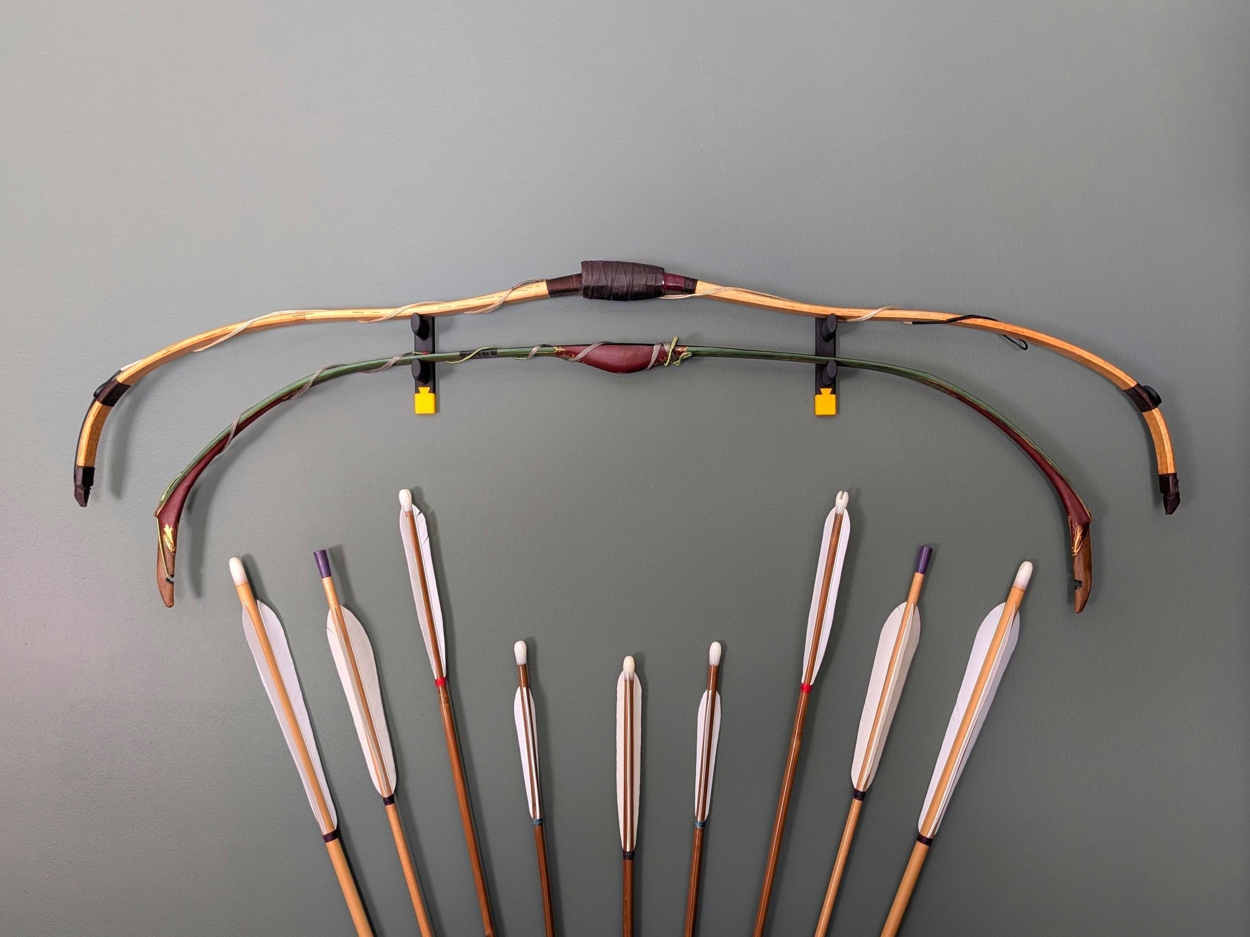 Bow Display - Wall-Mounted