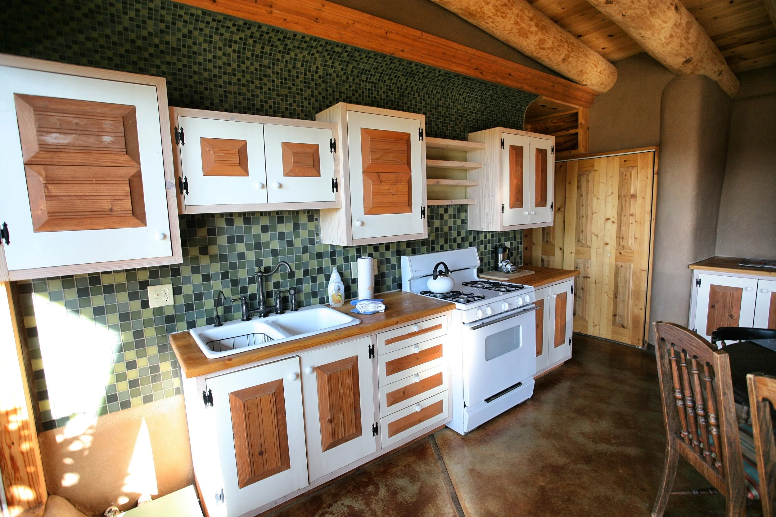 Euro Global Earthship