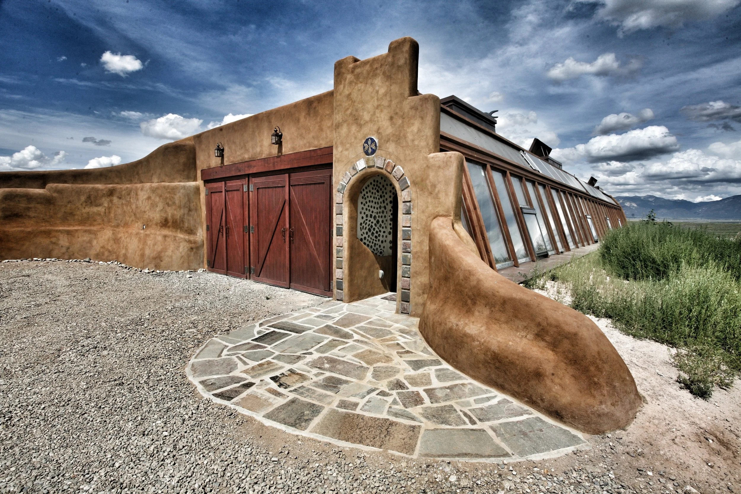 Waybee Global Model Earthship