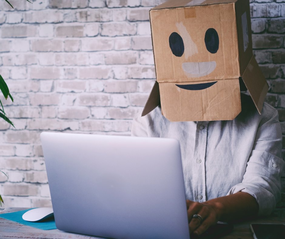 L'impatto psicologico delle ICT sull'Individuo: nuove frontiere della percezione di Sé nell'Infosfera