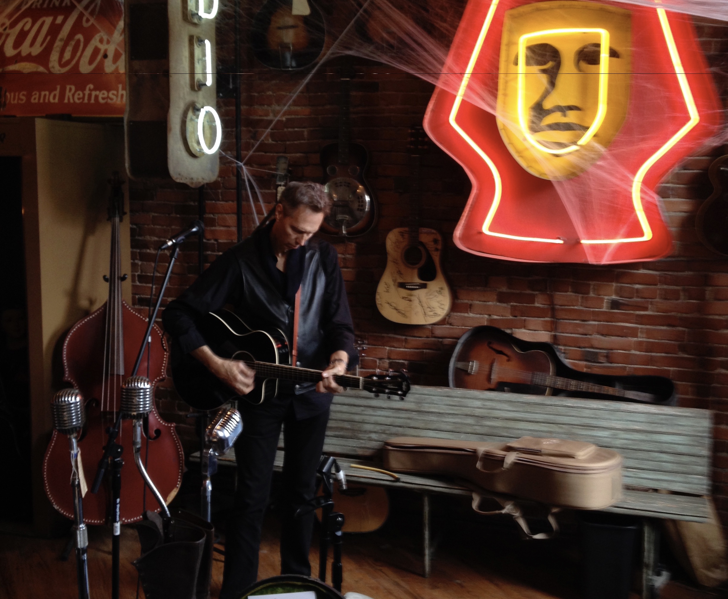  Live at the Antique Archaeology American Pickers Flagship (Nashville, TN) 