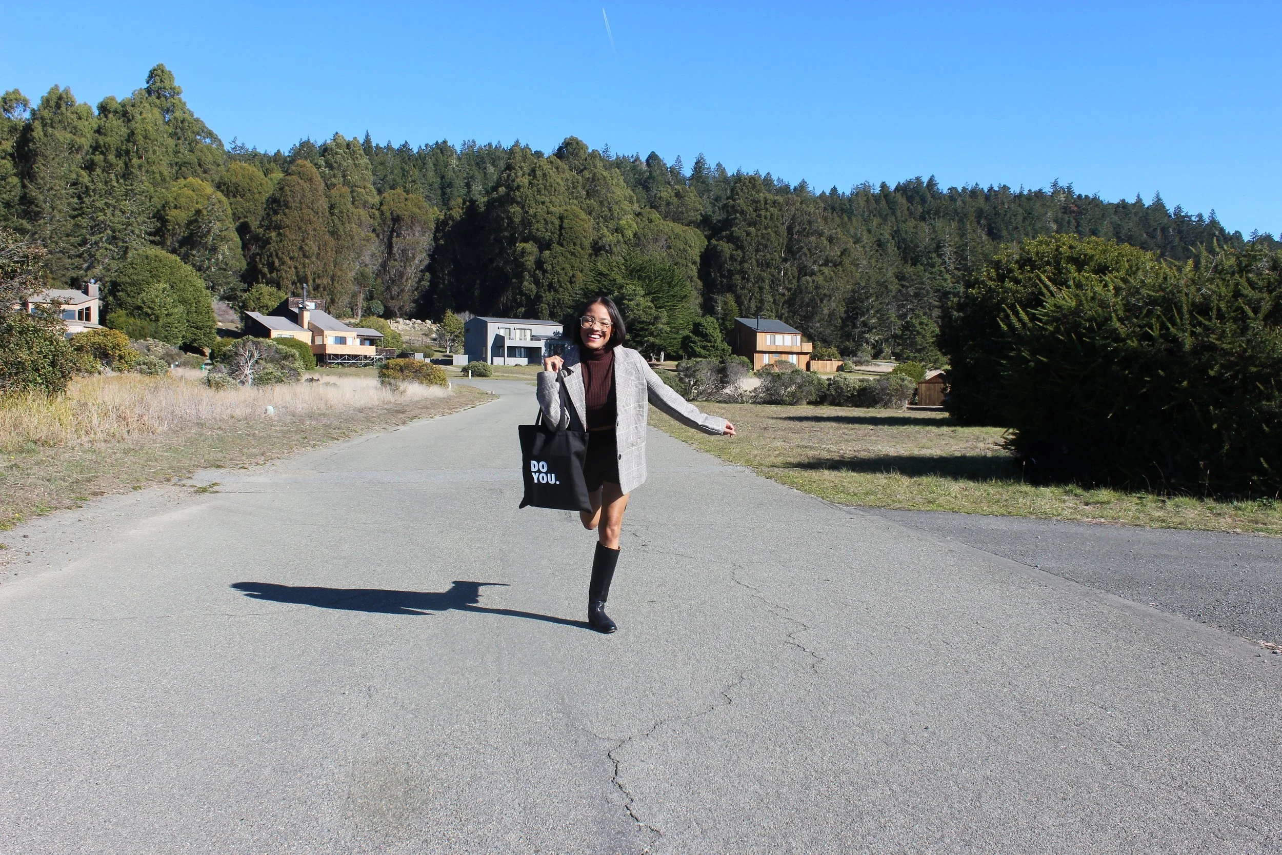 Outfit of the Day with our Signature Tote 