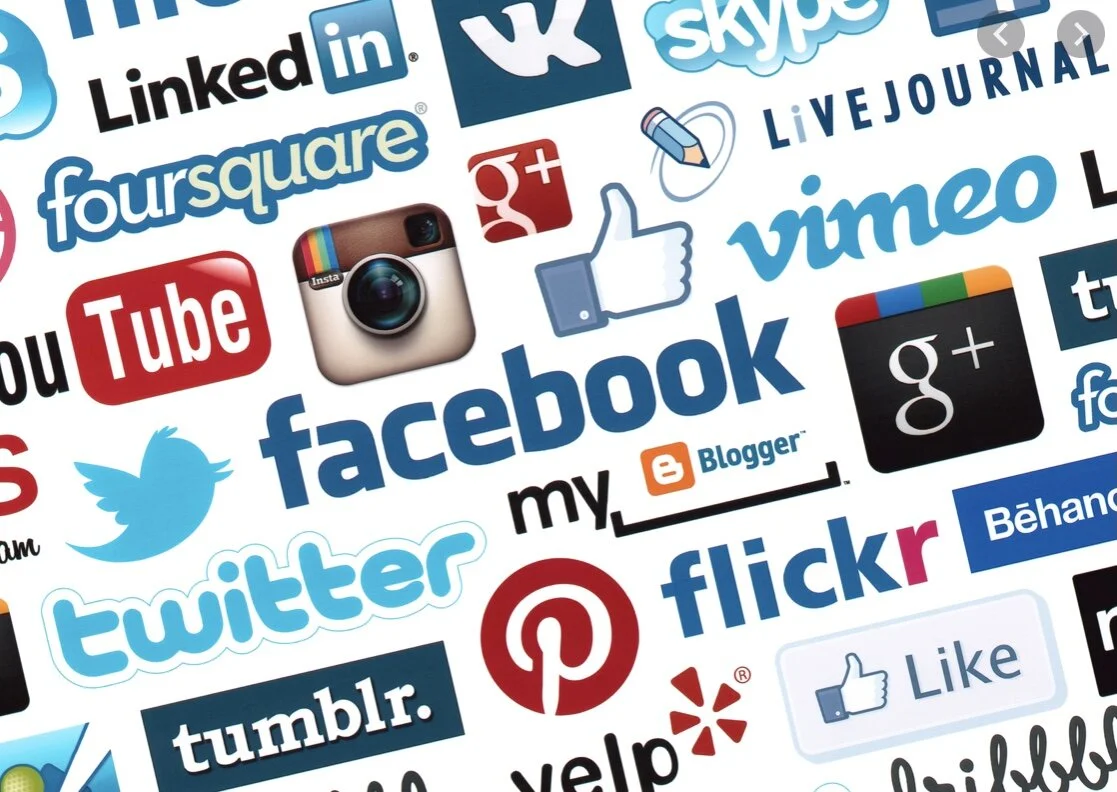 Social Media do you love me?