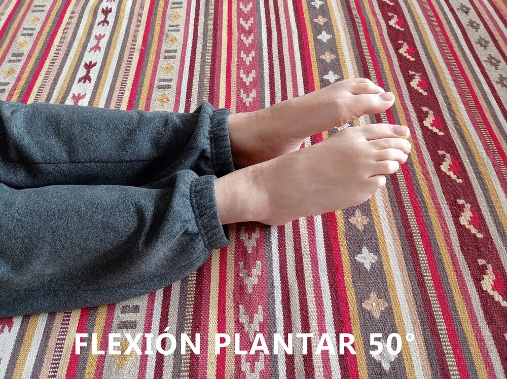 flexión plantar tobillo yoga.jpg