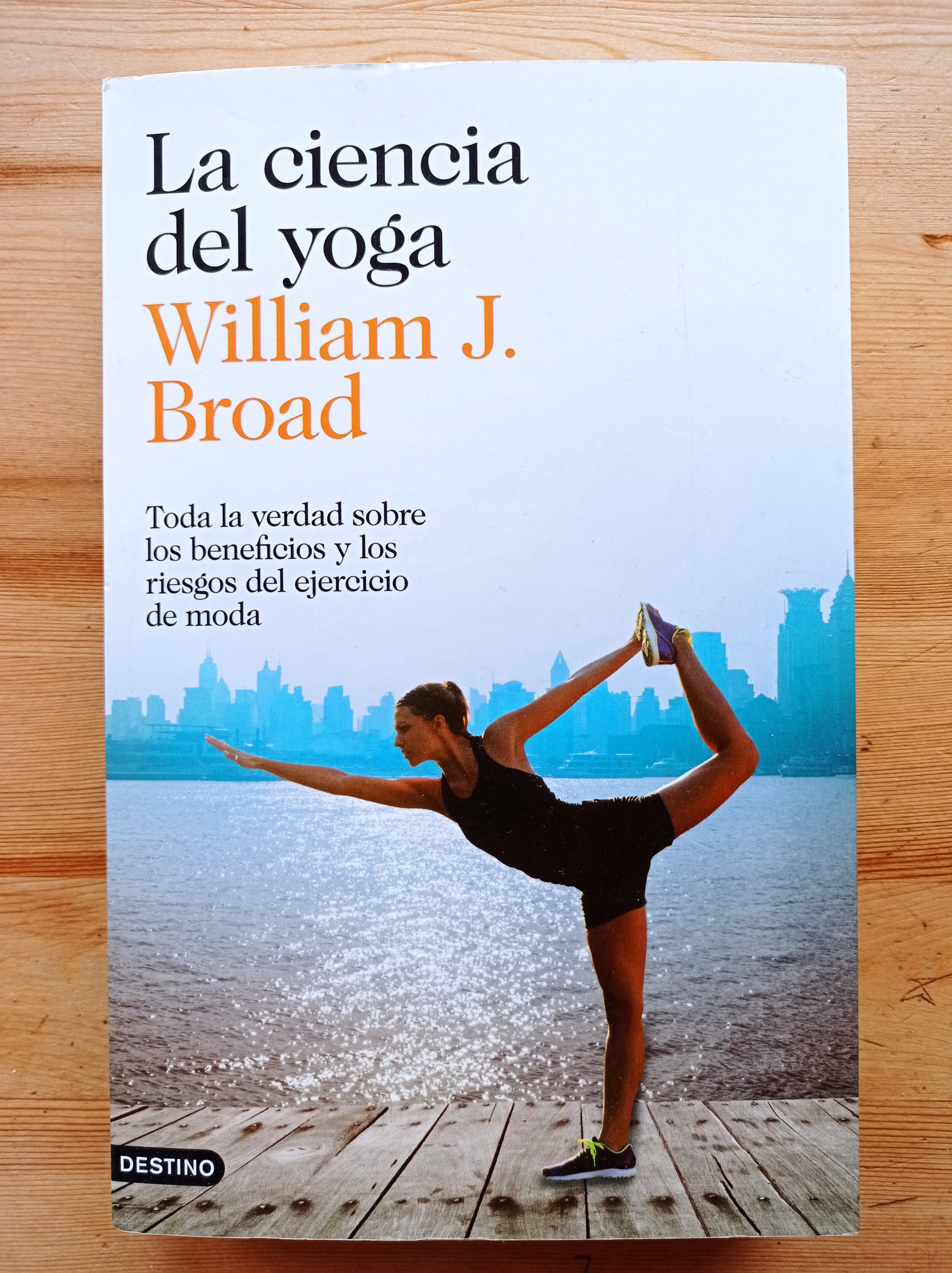 12 cuestiones fundamentales sobre el yoga terapéutico o restaurativo, su  historia y práctica.