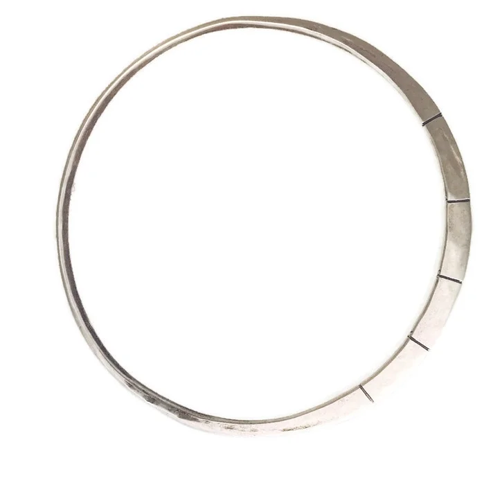 incised bangle.jpg