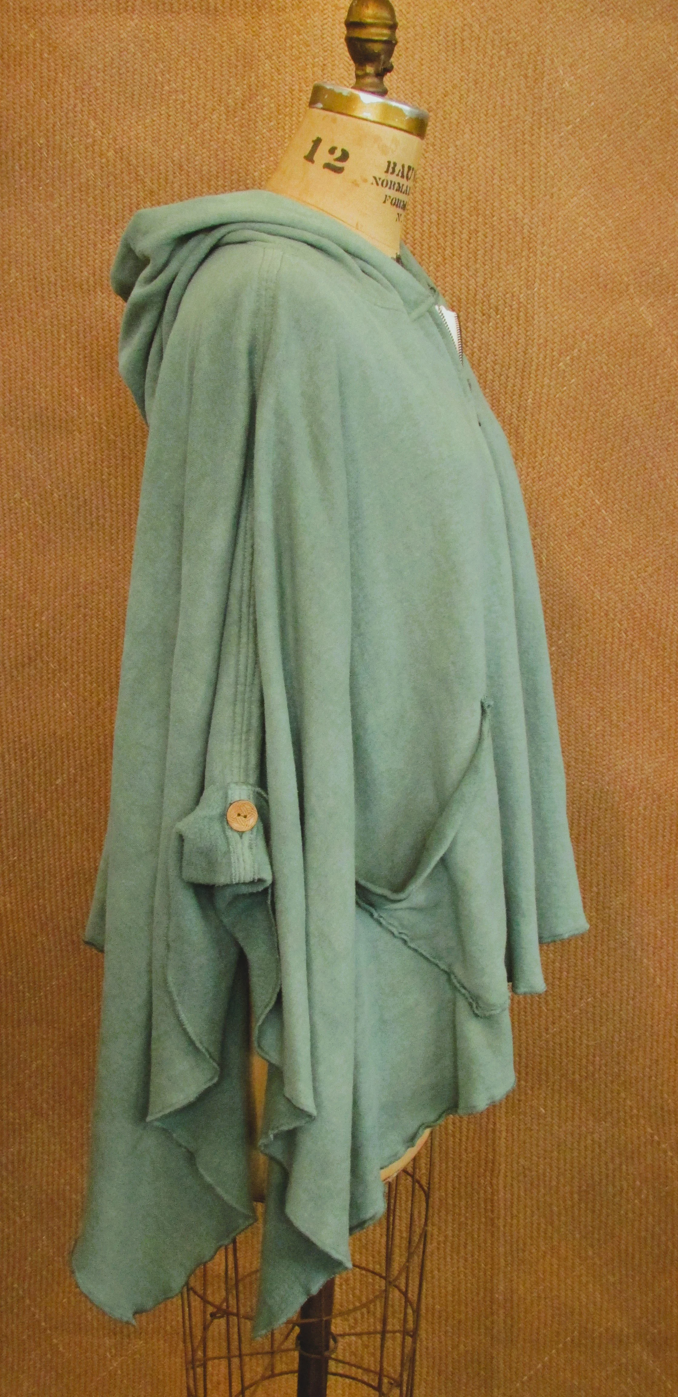 Poncho-tide pool sage side.JPG