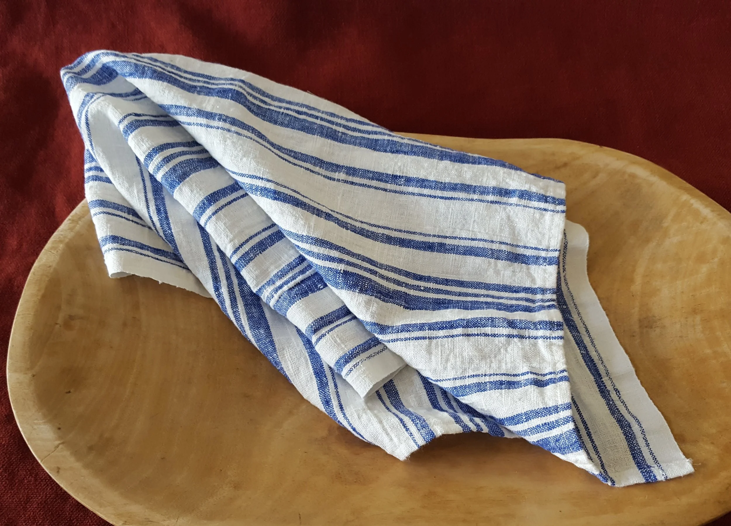 Linen hand towel blue.jpg