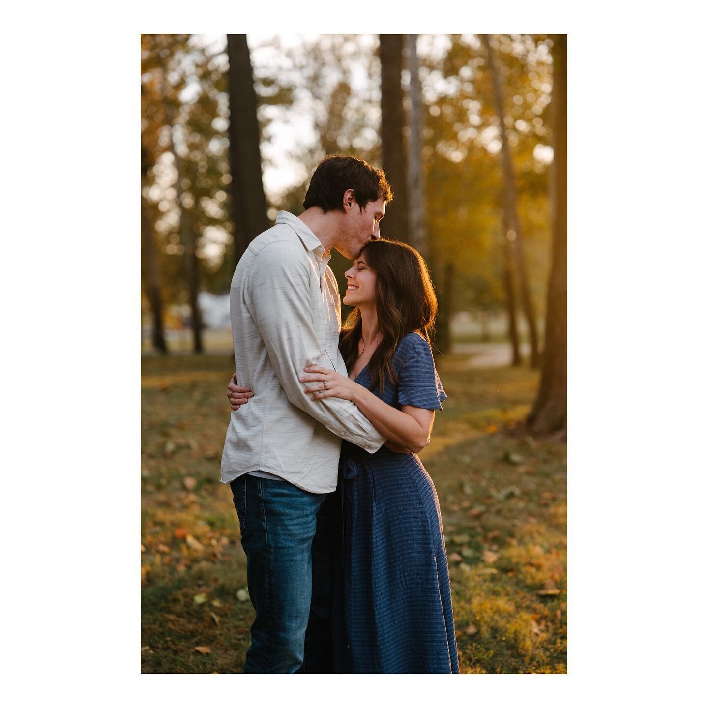 Today it&rsquo;s cold and cloudy. Thankful for all those warm sunny family sessions I had this fall. The Brandt family is beautiful inside and out. We had so much fun with them, and afterwards ate warm soup together! #familyphotographer #omahaphotogr