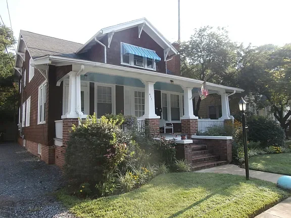 Front of House 2.webp