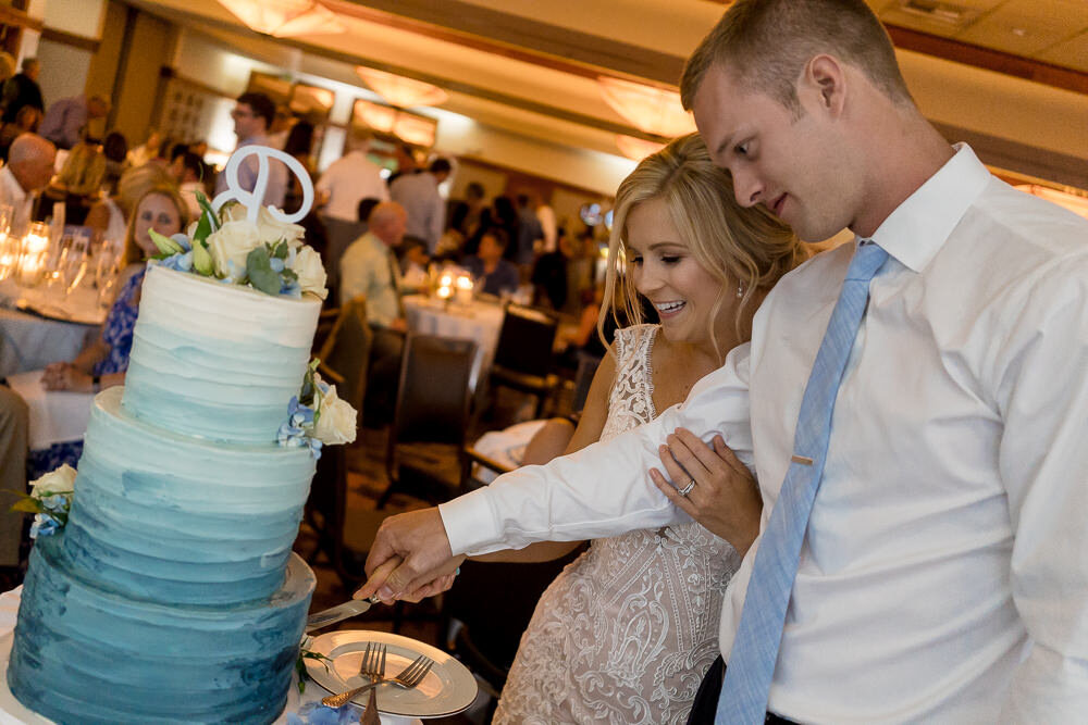 jenna-and-dalton-2018-snoqualmie-ridge-golf-club-wedding-9083.jpg