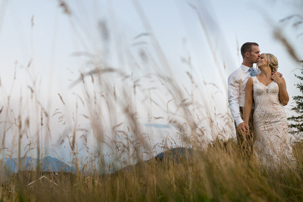 jenna-and-dalton-2018-snoqualmie-ridge-golf-club-wedding-9372.jpg